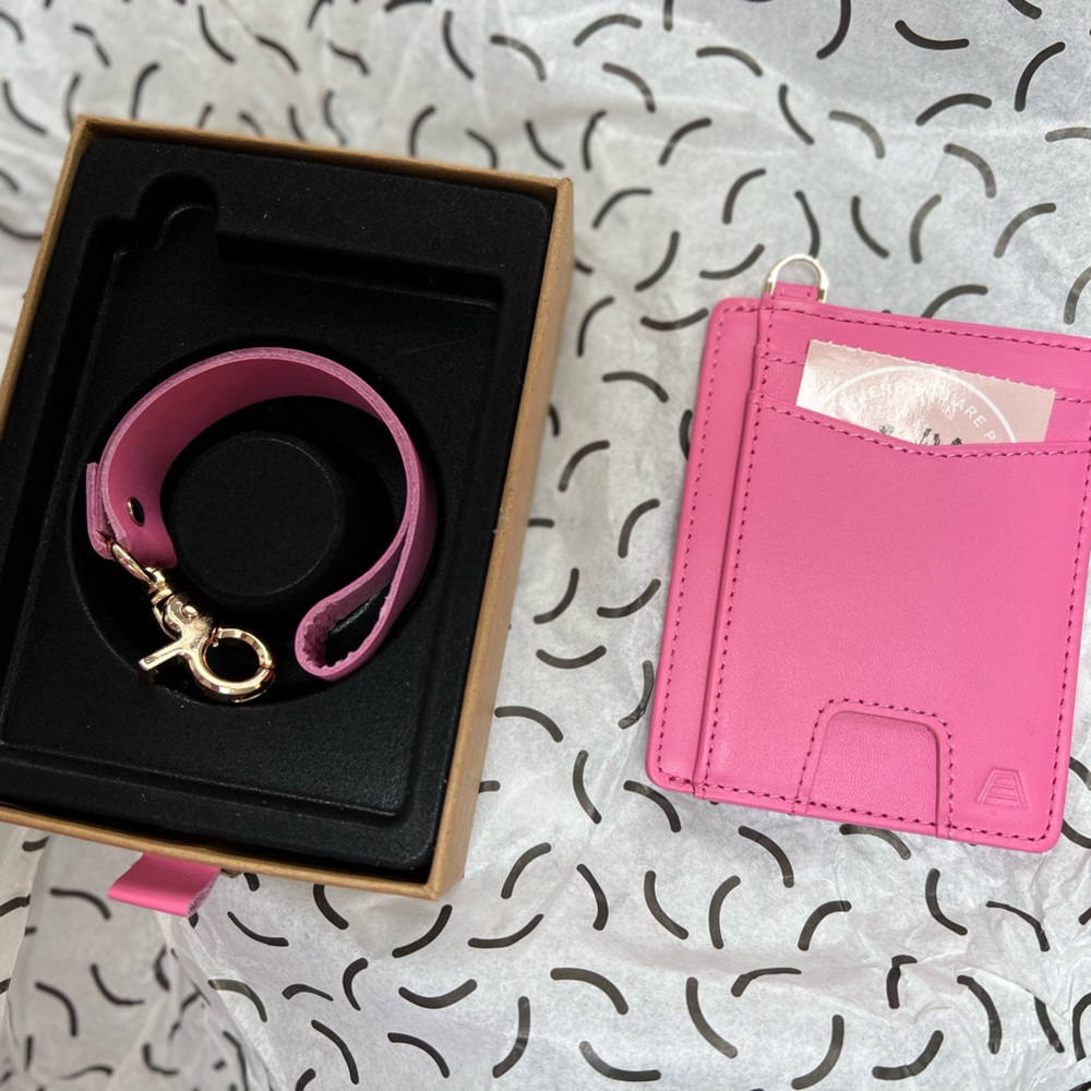 Andar Denner Wallet color Wednesday